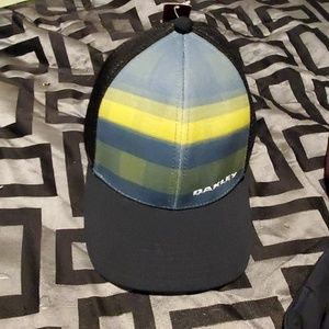 Men's Oakley golf hat